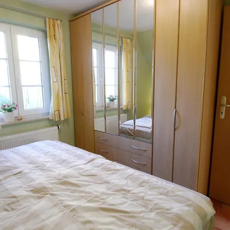 Haus Sabine Og Apartment Kirr